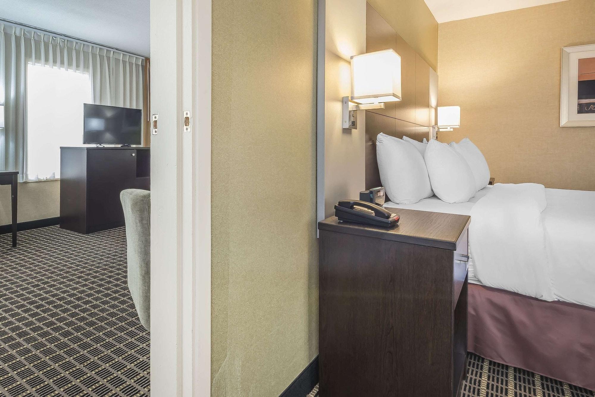 Quality & Downtown Hotel Windsor