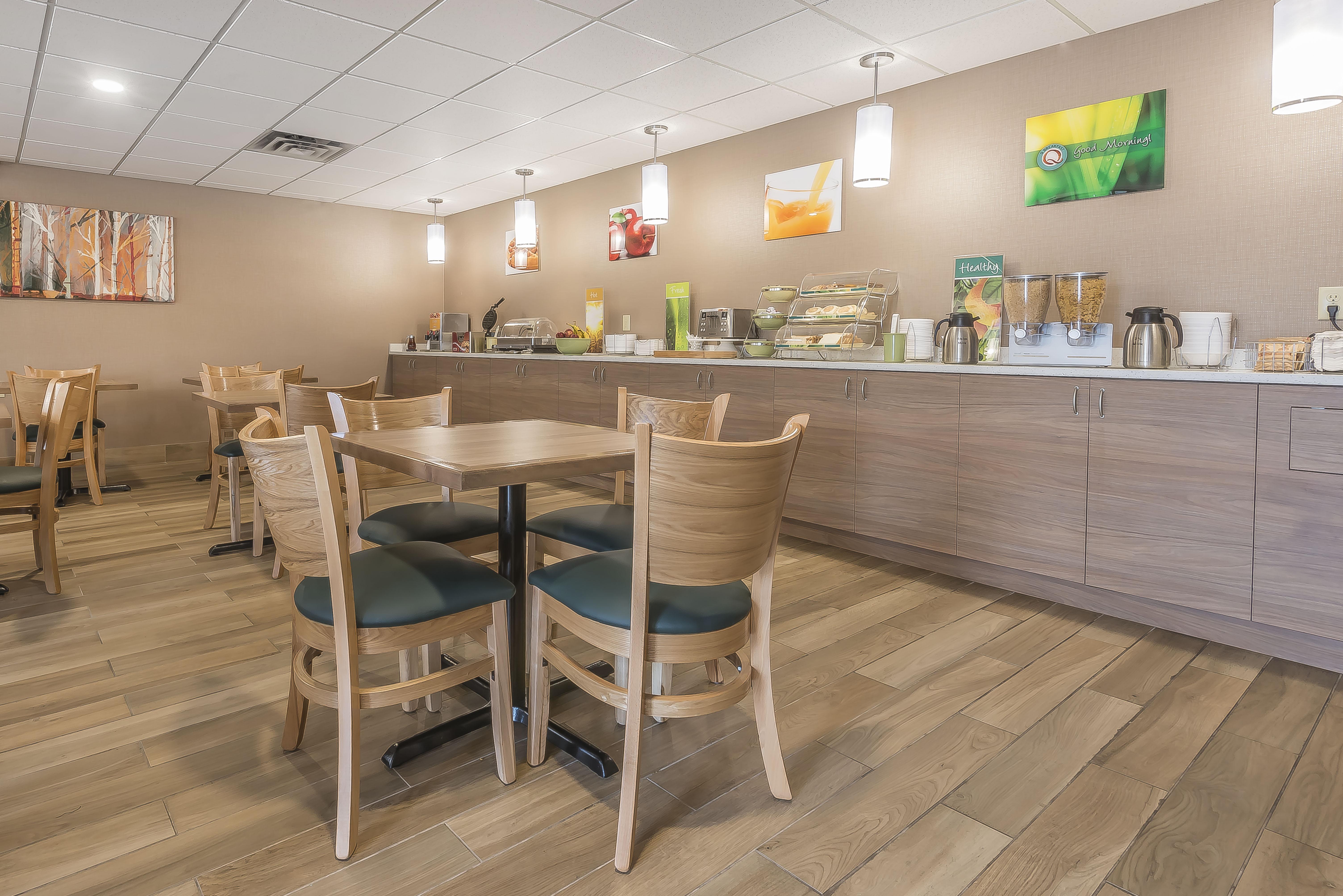 Hotel Quality & Downtown Windsor