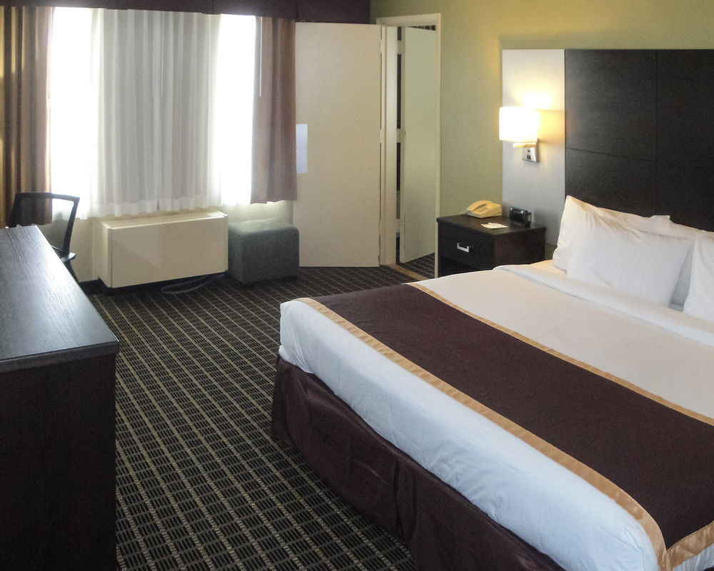 Quality & Downtown Hotel Windsor