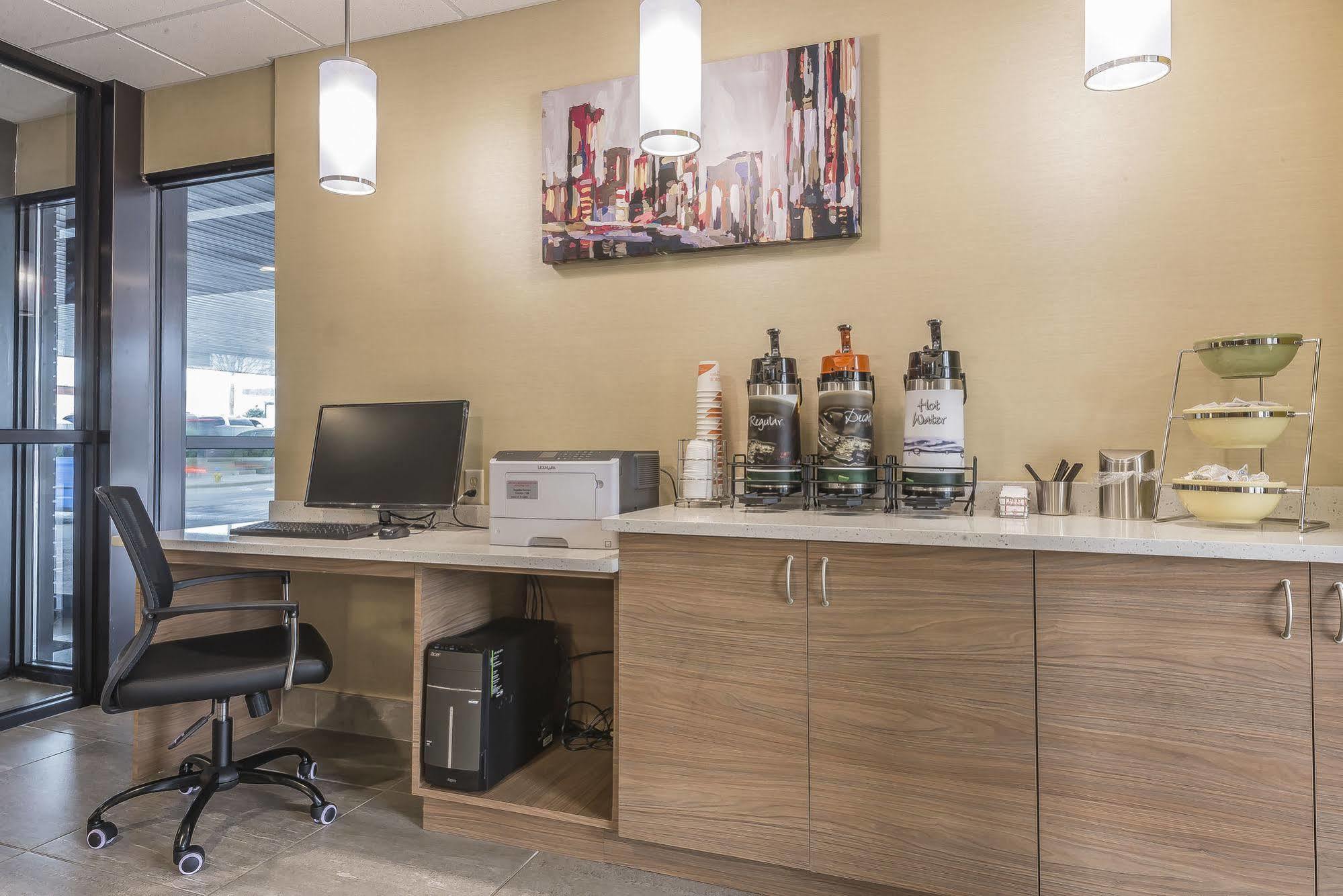 Quality & Downtown Hotel Windsor